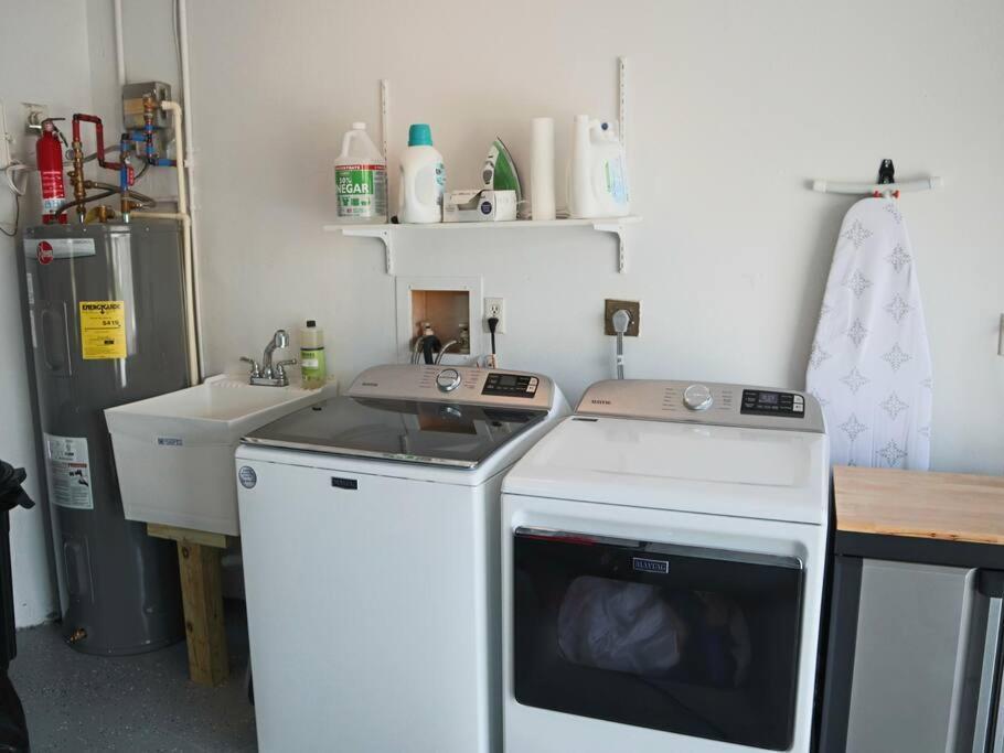 Cozy Retreat, Heated Pool, Water Canal, Bikes,3 Bedroom Cape Coral Extérieur photo