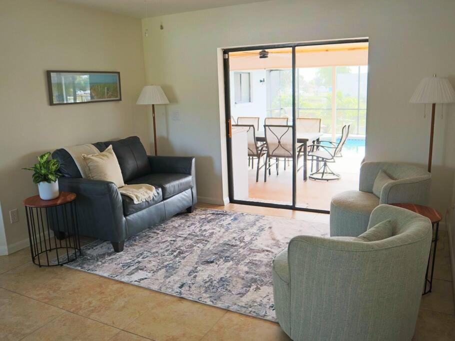 Cozy Retreat, Heated Pool, Water Canal, Bikes,3 Bedroom Cape Coral Extérieur photo